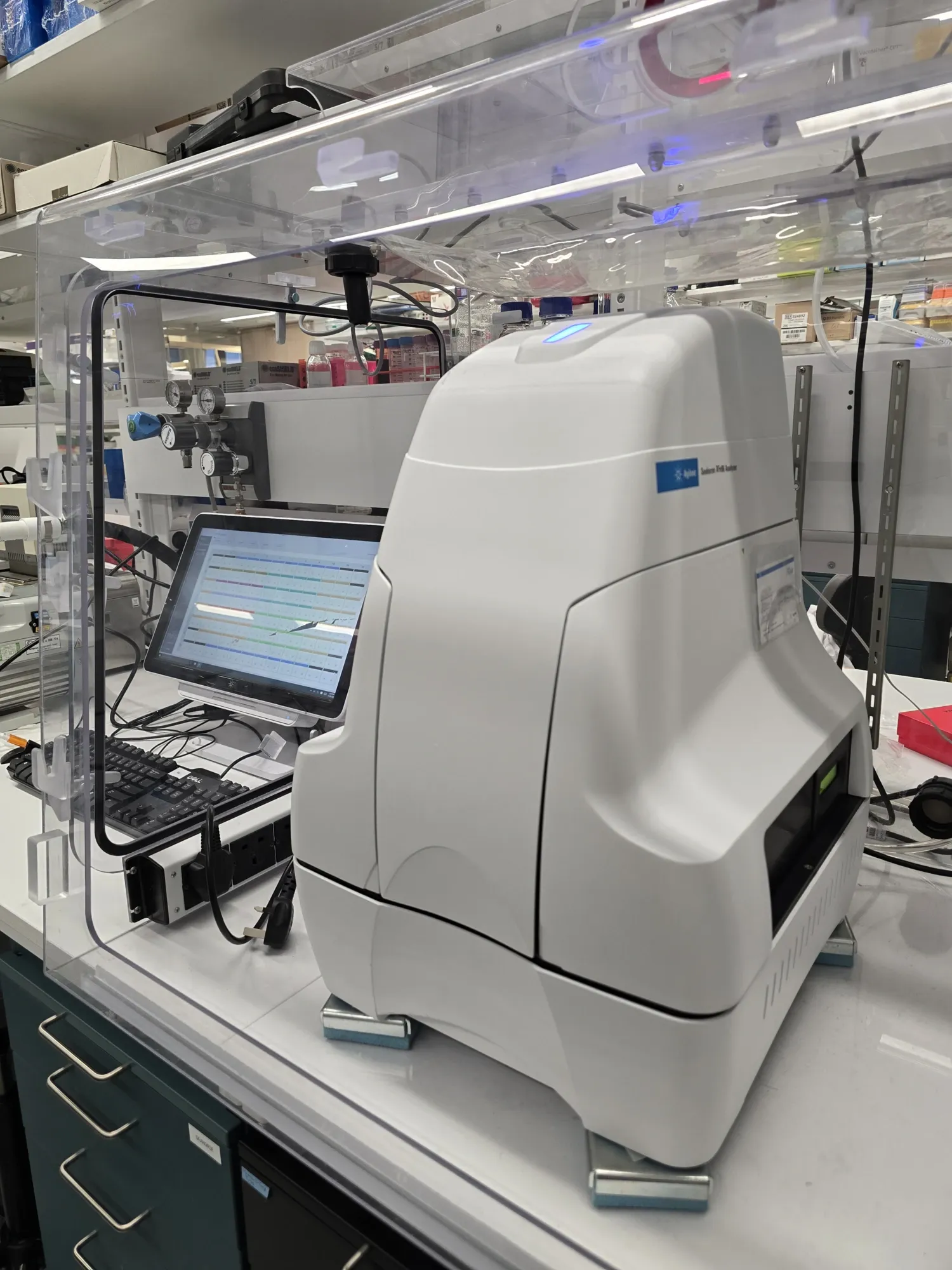 instrument available for researchers at KI, located in Biomedicum.