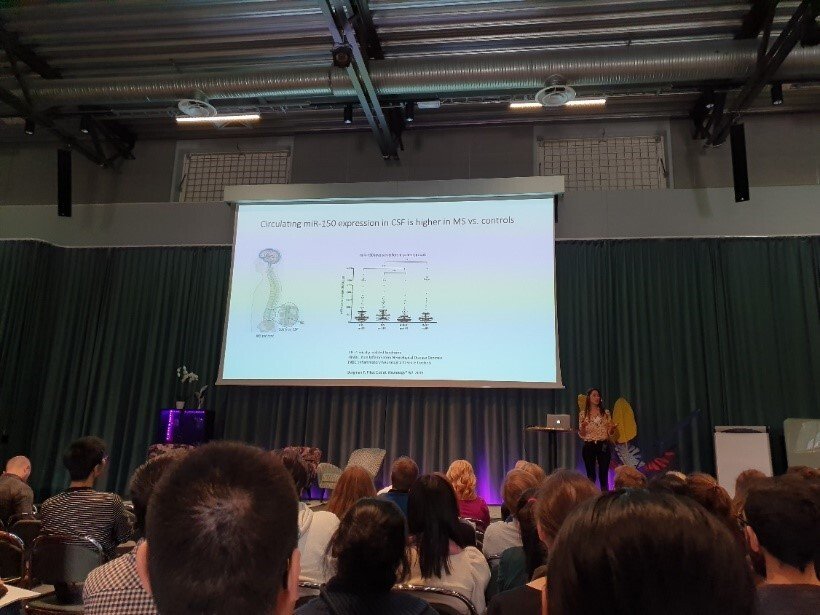 Eliane Piket won best short talk prize