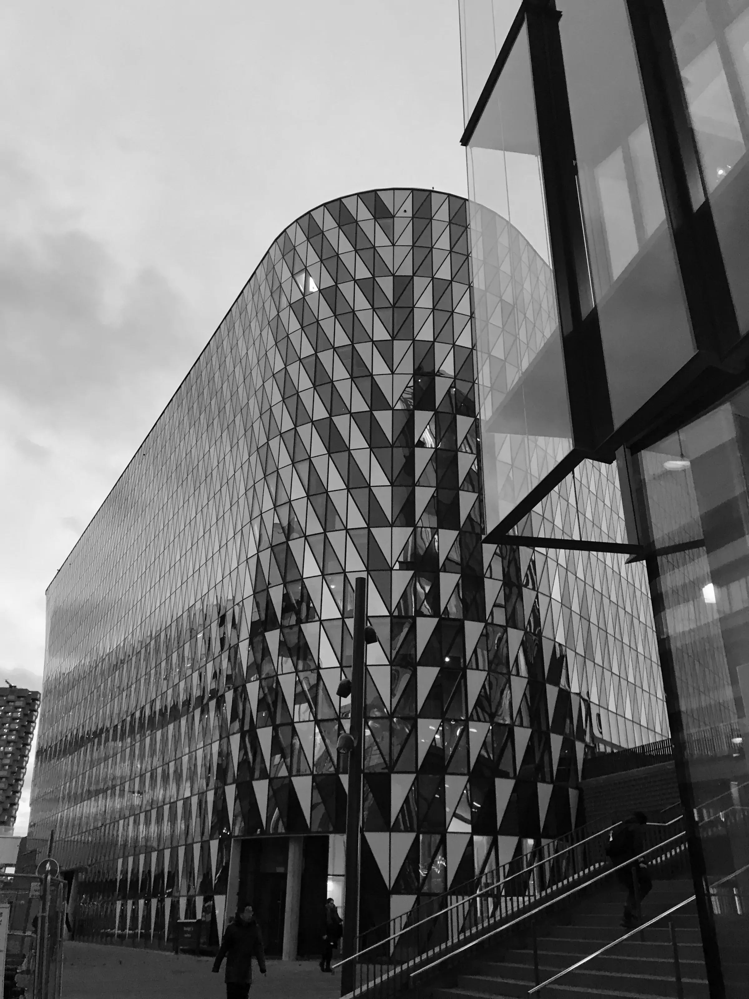 The building Aula Medica from north of the building on Solnavägen