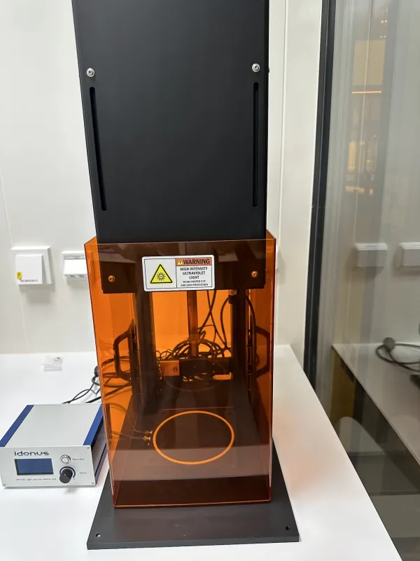 Available tools in the Biofab cleanroom.