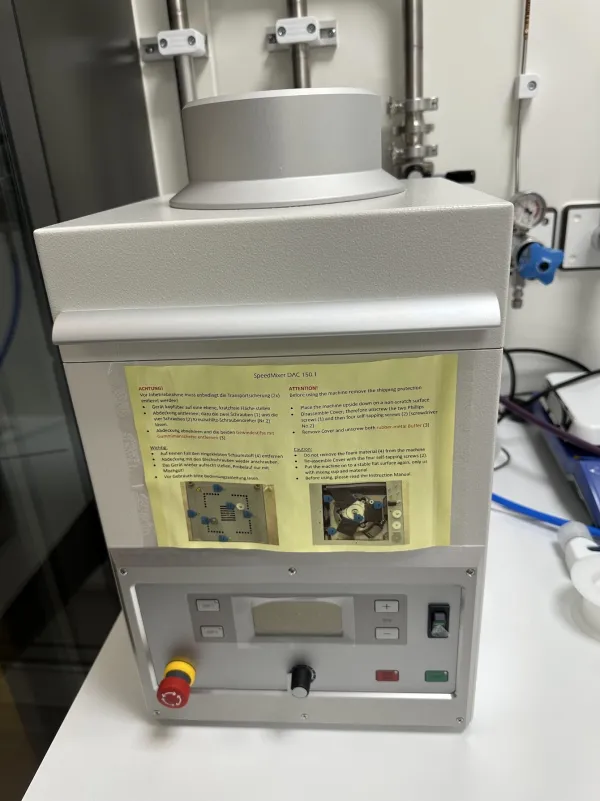 Available tools in the Biofab cleanroom.