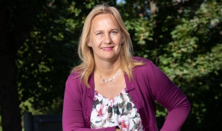 Dorota Religa på en cykel.